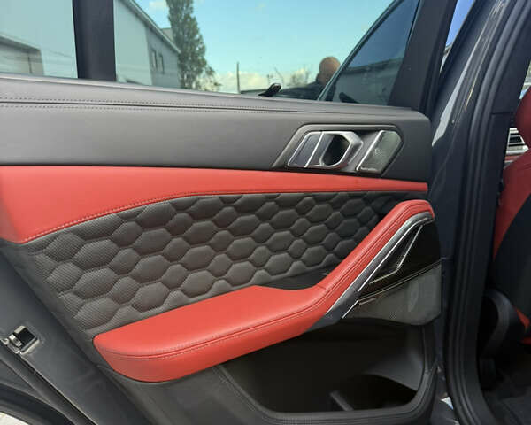 Серый БМВ Х6 М, объемом двигателя 4.39 л и пробегом 23 тыс. км за 106000 $, фото 7 на Automoto.ua