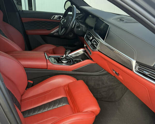 Серый БМВ Х6 М, объемом двигателя 4.39 л и пробегом 23 тыс. км за 106000 $, фото 13 на Automoto.ua