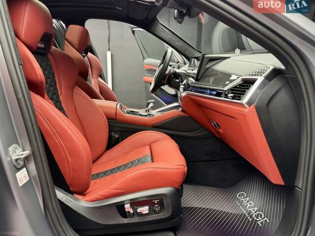 Серый БМВ Х6 М, объемом двигателя 4.4 л и пробегом 15 тыс. км за 160900 $, фото 65 на Automoto.ua