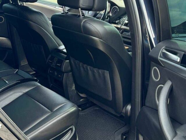 Синий БМВ Х6 М, объемом двигателя 4.4 л и пробегом 180 тыс. км за 15500 $, фото 20 на Automoto.ua