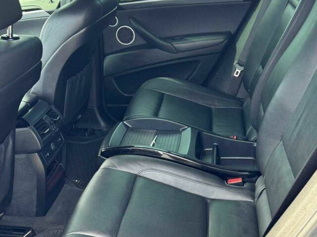 Синий БМВ Х6 М, объемом двигателя 4.4 л и пробегом 180 тыс. км за 15500 $, фото 11 на Automoto.ua