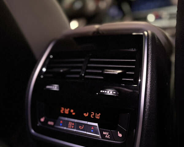 Синий БМВ Х6 М, объемом двигателя 4.39 л и пробегом 61 тыс. км за 91000 $, фото 11 на Automoto.ua