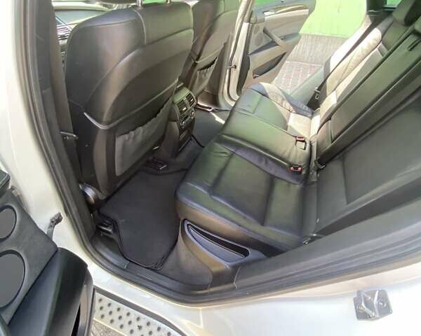 Белый БМВ Х6, объемом двигателя 4.4 л и пробегом 180 тыс. км за 21000 $, фото 8 на Automoto.ua