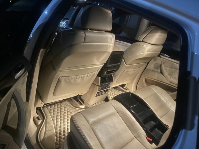 Білий БМВ Х6, об'ємом двигуна 4.4 л та пробігом 180 тис. км за 11000 $, фото 3 на Automoto.ua