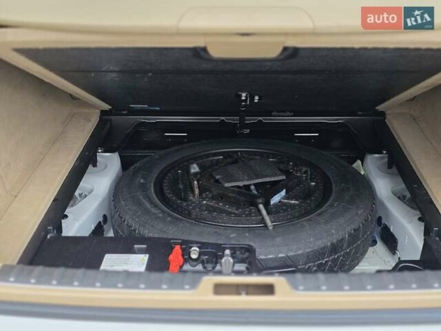 Білий БМВ Х6, об'ємом двигуна 4.4 л та пробігом 100 тис. км за 11999 $, фото 31 на Automoto.ua