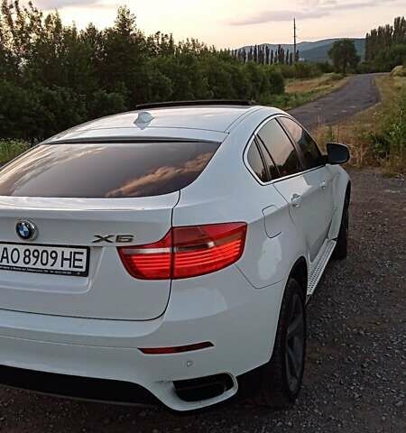 Белый БМВ Х6, объемом двигателя 4.39 л и пробегом 187 тыс. км за 10800 $, фото 23 на Automoto.ua