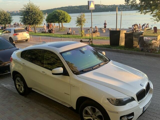 Белый БМВ Х6, объемом двигателя 4.4 л и пробегом 183 тыс. км за 11200 $, фото 1 на Automoto.ua