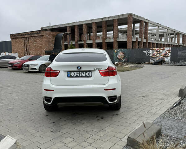 Білий БМВ Х6, об'ємом двигуна 4.4 л та пробігом 187 тис. км за 11900 $, фото 5 на Automoto.ua