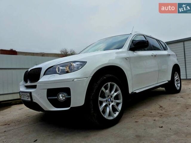 Білий БМВ Х6, об'ємом двигуна 4.39 л та пробігом 100 тис. км за 12777 $, фото 6 на Automoto.ua