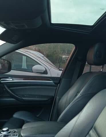 Белый БМВ Х6, объемом двигателя 4.39 л и пробегом 180 тыс. км за 8500 $, фото 3 на Automoto.ua