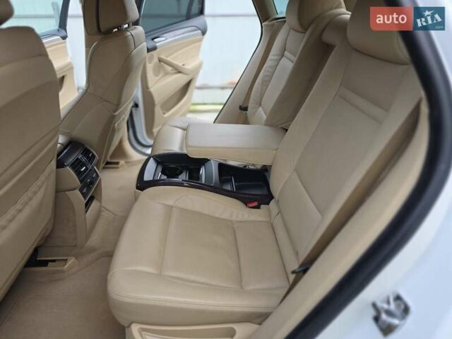 Білий БМВ Х6, об'ємом двигуна 4.39 л та пробігом 100 тис. км за 12777 $, фото 38 на Automoto.ua