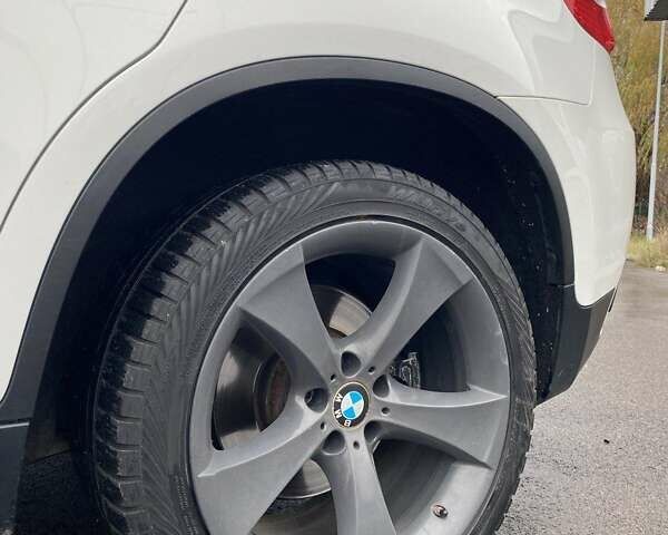 Білий БМВ Х6, об'ємом двигуна 4.39 л та пробігом 187 тис. км за 11600 $, фото 48 на Automoto.ua