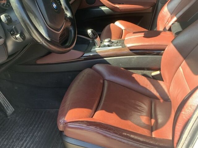 Белый БМВ Х6, объемом двигателя 4.4 л и пробегом 183 тыс. км за 11200 $, фото 9 на Automoto.ua