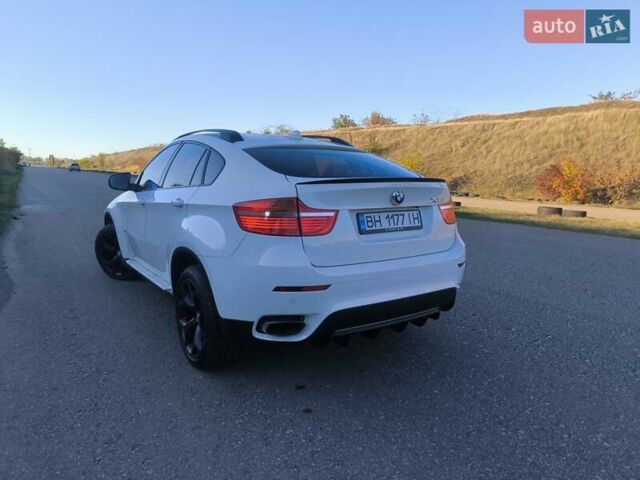 Білий БМВ Х6, об'ємом двигуна 4.4 л та пробігом 165 тис. км за 10900 $, фото 12 на Automoto.ua