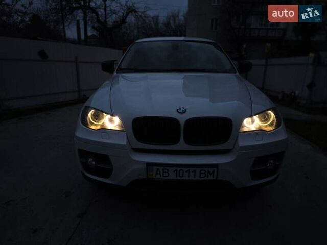 Белый БМВ Х6, объемом двигателя 4.39 л и пробегом 99 тыс. км за 14500 $, фото 3 на Automoto.ua