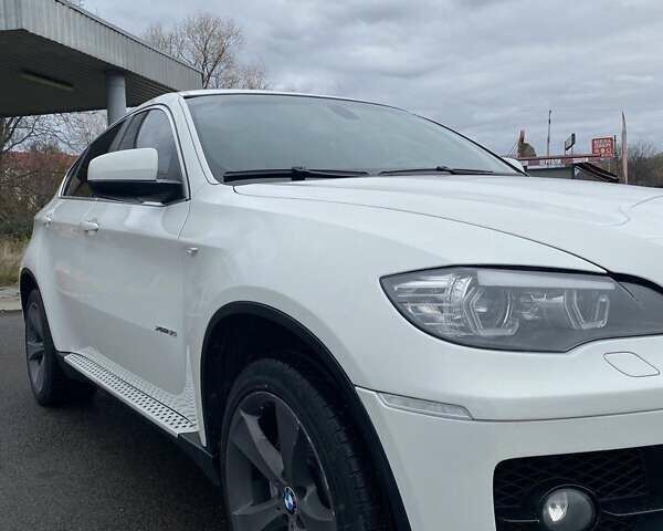 Білий БМВ Х6, об'ємом двигуна 4.39 л та пробігом 187 тис. км за 11900 $, фото 6 на Automoto.ua