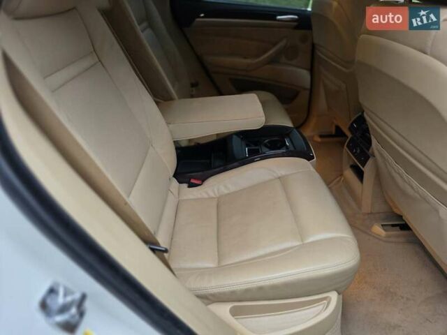 Білий БМВ Х6, об'ємом двигуна 4.4 л та пробігом 100 тис. км за 14500 $, фото 23 на Automoto.ua