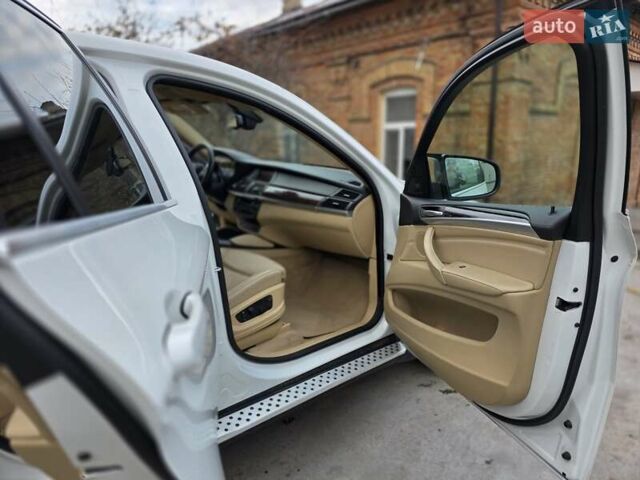 Белый БМВ Х6, объемом двигателя 4.39 л и пробегом 99 тыс. км за 14500 $, фото 34 на Automoto.ua