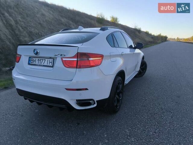 Білий БМВ Х6, об'ємом двигуна 4.4 л та пробігом 165 тис. км за 10900 $, фото 6 на Automoto.ua