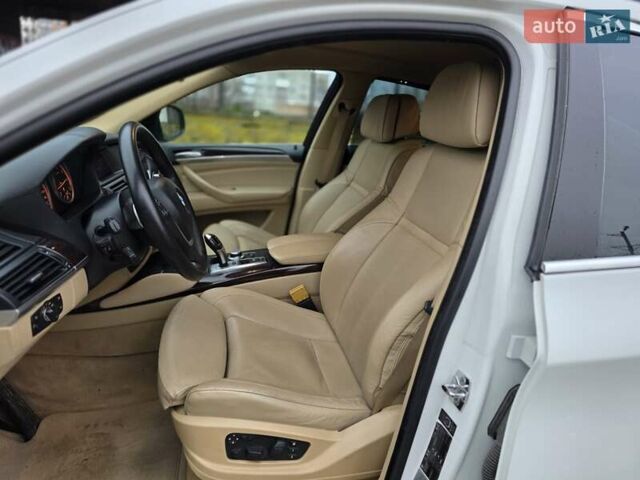 Белый БМВ Х6, объемом двигателя 4.4 л и пробегом 100 тыс. км за 11999 $, фото 18 на Automoto.ua