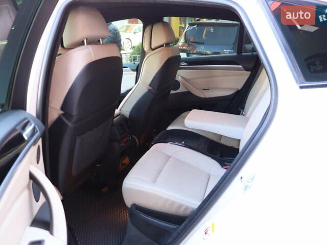 Белый БМВ Х6, объемом двигателя 4.4 л и пробегом 137 тыс. км за 18900 $, фото 33 на Automoto.ua