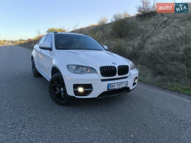 Білий БМВ Х6, об'ємом двигуна 4.4 л та пробігом 165 тис. км за 10900 $, фото 9 на Automoto.ua