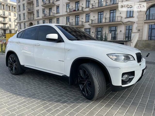 Білий БМВ Х6, об'ємом двигуна 3 л та пробігом 162 тис. км за 15000 $, фото 11 на Automoto.ua