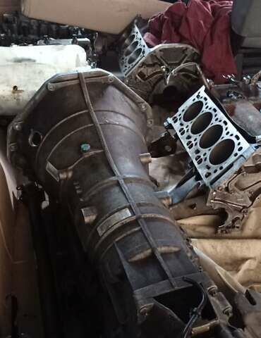 Белый БМВ Х6, объемом двигателя 4.39 л и пробегом 180 тыс. км за 8500 $, фото 17 на Automoto.ua