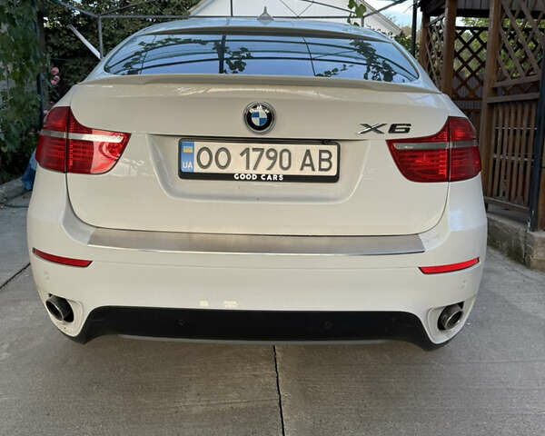 Белый БМВ Х6, объемом двигателя 3 л и пробегом 163 тыс. км за 16600 $, фото 4 на Automoto.ua