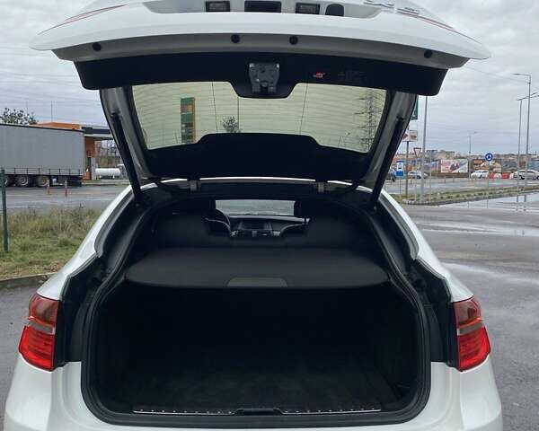 Білий БМВ Х6, об'ємом двигуна 4.39 л та пробігом 187 тис. км за 11600 $, фото 43 на Automoto.ua