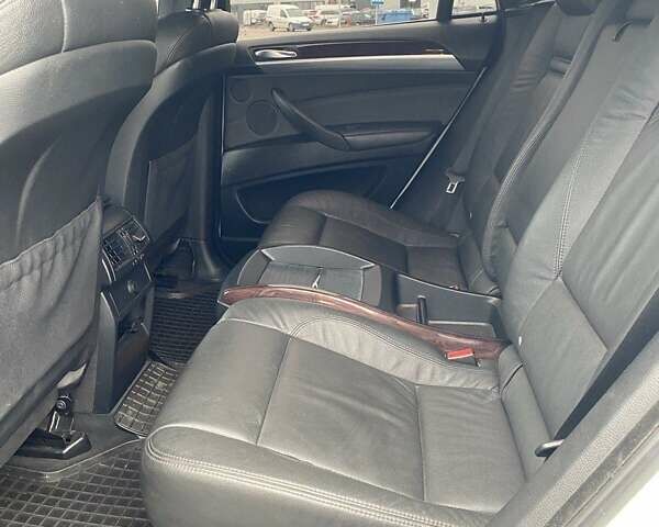 Білий БМВ Х6, об'ємом двигуна 4.39 л та пробігом 187 тис. км за 11600 $, фото 32 на Automoto.ua