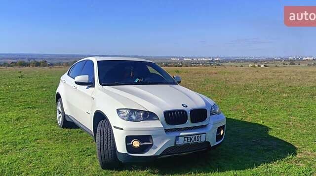 Белый БМВ Х6, объемом двигателя 3 л и пробегом 160 тыс. км за 15500 $, фото 1 на Automoto.ua