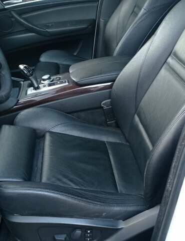 Белый БМВ Х6, объемом двигателя 4.39 л и пробегом 180 тыс. км за 8500 $, фото 5 на Automoto.ua