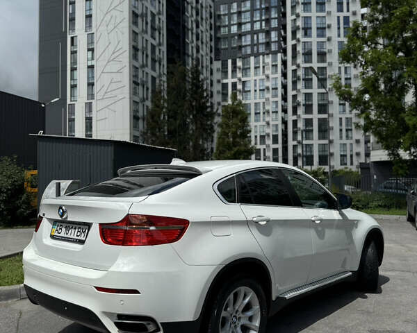 Белый БМВ Х6, объемом двигателя 4.4 л и пробегом 93 тыс. км за 14500 $, фото 3 на Automoto.ua