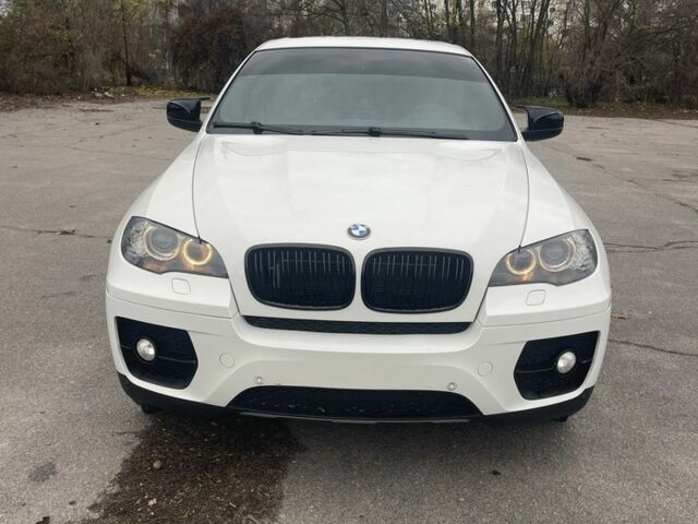 Белый БМВ Х6, объемом двигателя 4.4 л и пробегом 170 тыс. км за 16500 $, фото 1 на Automoto.ua