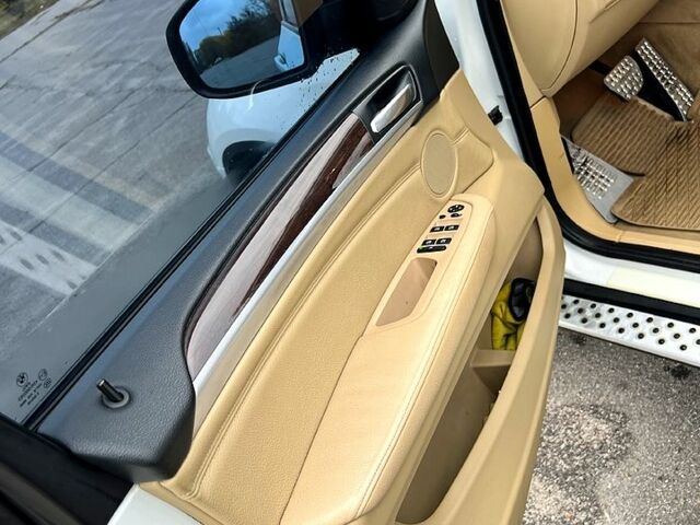 Белый БМВ Х6, объемом двигателя 4.4 л и пробегом 170 тыс. км за 16500 $, фото 6 на Automoto.ua