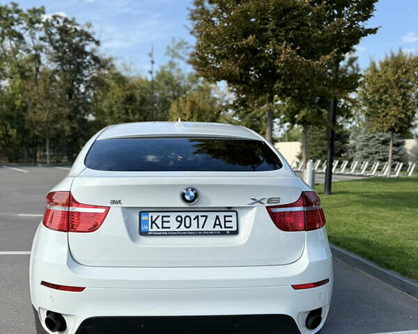 Білий БМВ Х6, об'ємом двигуна 3 л та пробігом 163 тис. км за 12500 $, фото 5 на Automoto.ua