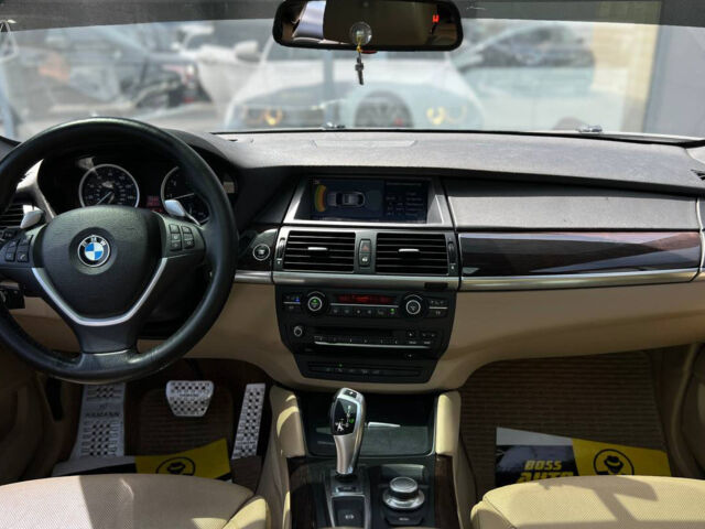 Белый БМВ Х6, объемом двигателя 4.4 л и пробегом 90 тыс. км за 16500 $, фото 13 на Automoto.ua