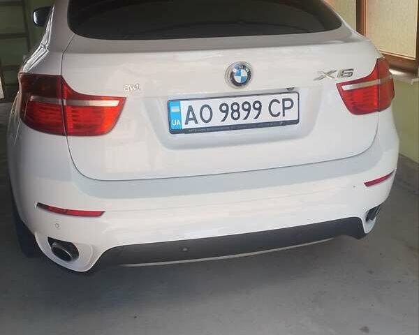 Білий БМВ Х6, об'ємом двигуна 2.99 л та пробігом 140 тис. км за 24900 $, фото 2 на Automoto.ua