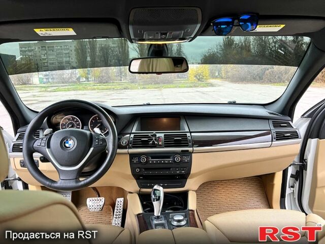 Белый БМВ Х6, объемом двигателя 4.4 л и пробегом 170 тыс. км за 16500 $, фото 11 на Automoto.ua