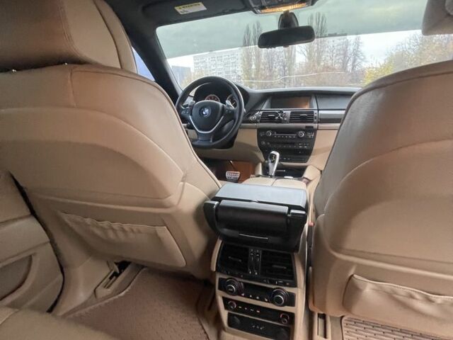 Белый БМВ Х6, объемом двигателя 4.4 л и пробегом 170 тыс. км за 16500 $, фото 5 на Automoto.ua