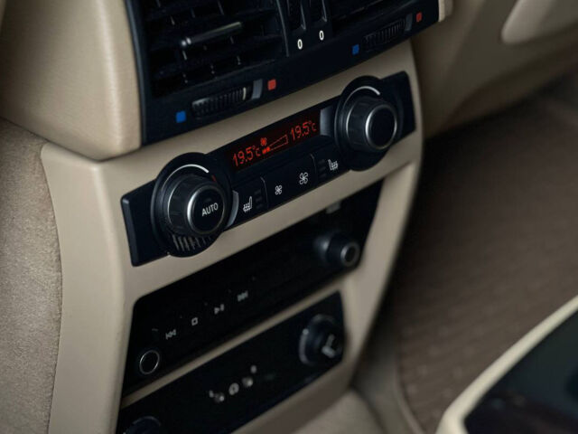 Белый БМВ Х6, объемом двигателя 4.4 л и пробегом 90 тыс. км за 16500 $, фото 23 на Automoto.ua