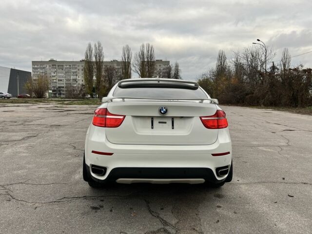 Белый БМВ Х6, объемом двигателя 4.4 л и пробегом 170 тыс. км за 16500 $, фото 5 на Automoto.ua