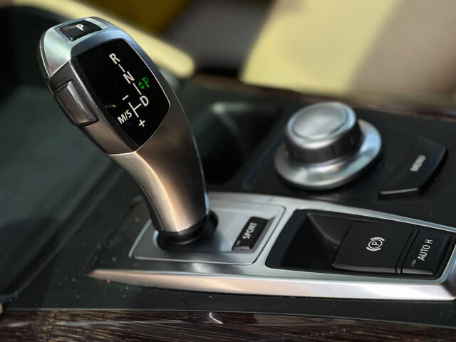 Белый БМВ Х6, объемом двигателя 4.4 л и пробегом 90 тыс. км за 16500 $, фото 17 на Automoto.ua