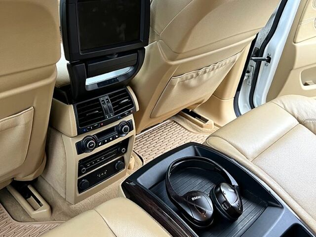 Белый БМВ Х6, объемом двигателя 4.4 л и пробегом 170 тыс. км за 16500 $, фото 10 на Automoto.ua