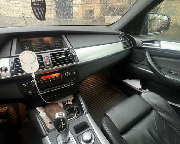 Білий БМВ Х6, об'ємом двигуна 2.99 л та пробігом 230 тис. км за 19000 $, фото 6 на Automoto.ua