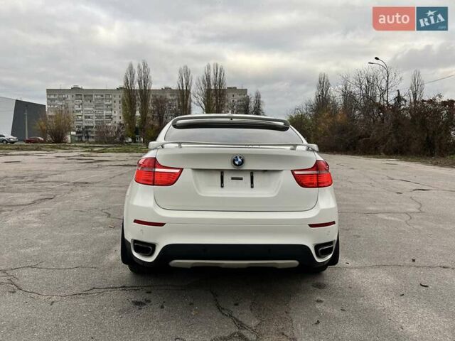 Белый БМВ Х6, объемом двигателя 4.4 л и пробегом 170 тыс. км за 16500 $, фото 6 на Automoto.ua