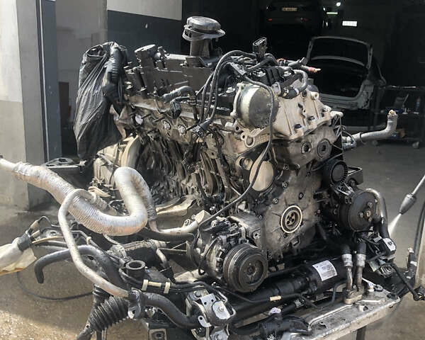 Білий БМВ Х6, об'ємом двигуна 2.99 л та пробігом 230 тис. км за 19000 $, фото 15 на Automoto.ua