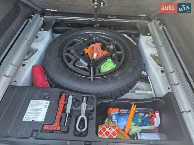 Белый БМВ Х6, объемом двигателя 2.99 л и пробегом 165 тыс. км за 20000 $, фото 17 на Automoto.ua