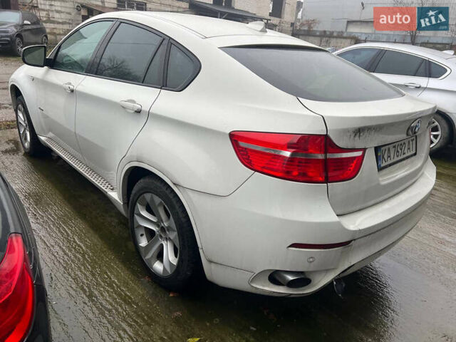 Белый БМВ Х6, объемом двигателя 3 л и пробегом 150 тыс. км за 10000 $, фото 12 на Automoto.ua